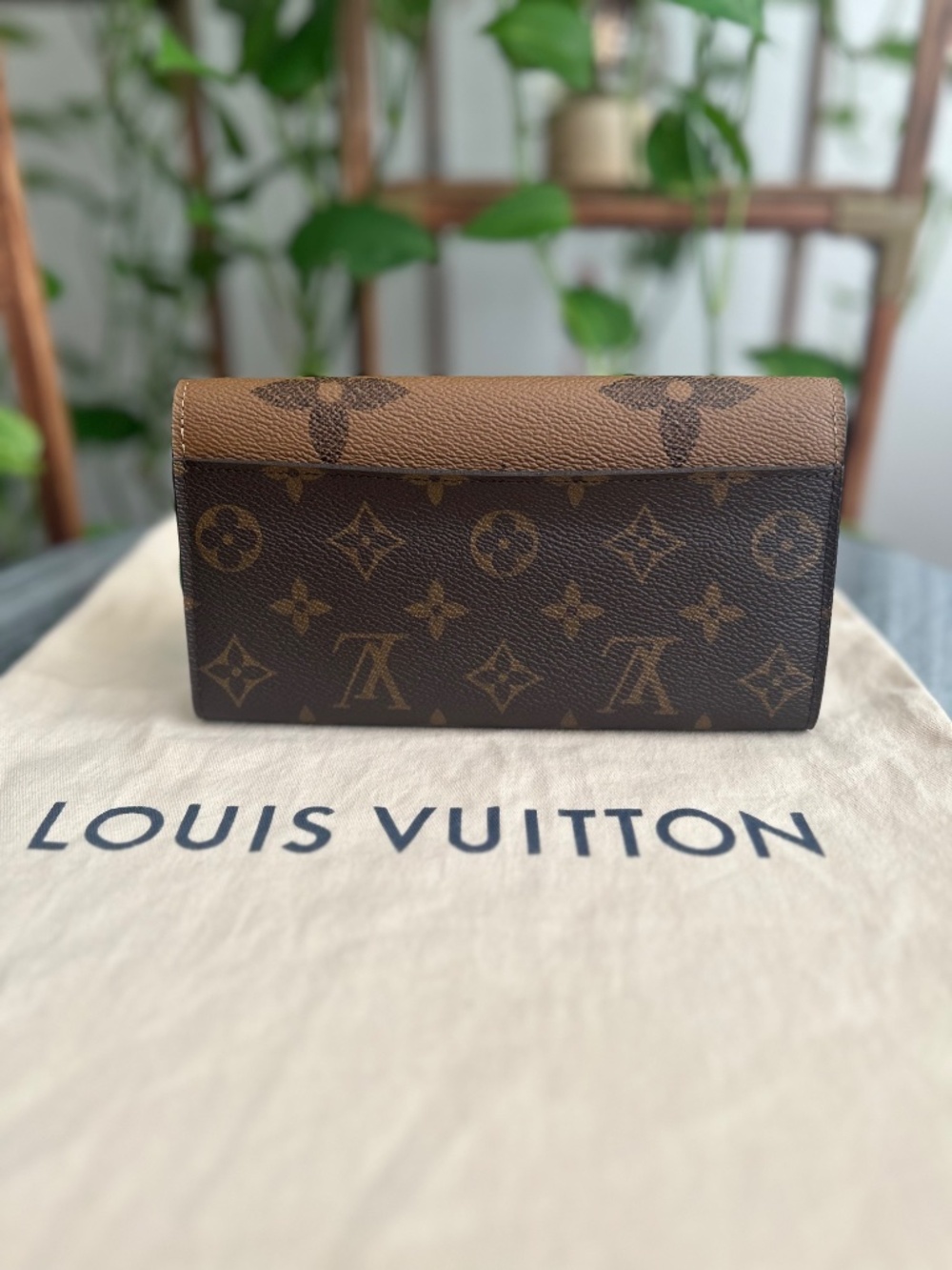 Louis Vuitton Wallet - Picture 2 of 4